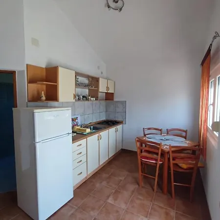 Charming Tia -near Queen Privlaka (Zadar)